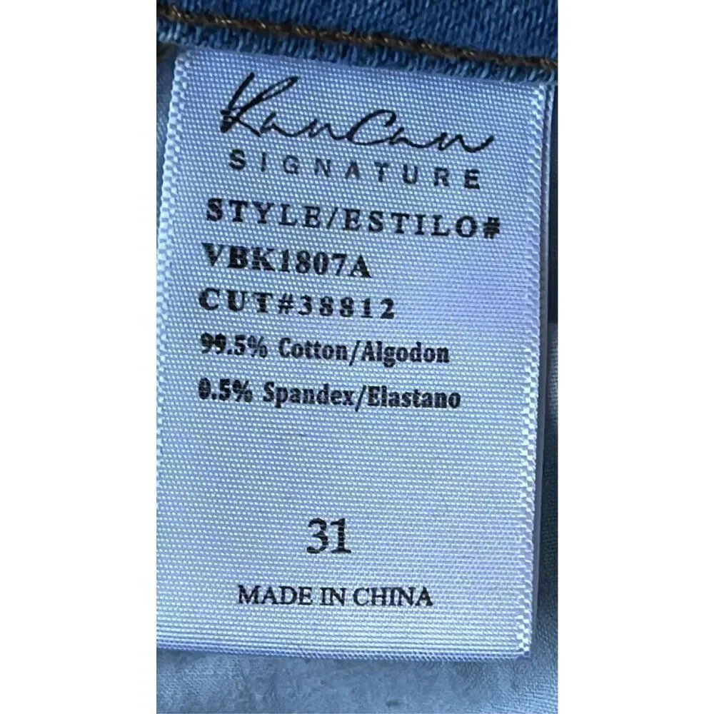 KanCan Junior’s size 15/31 Signature Estilo Relaxed Fit Distressed Jeans Light B